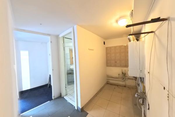 Spatiu comercial Stradal de inchiriat/Centrul Civic Brasov