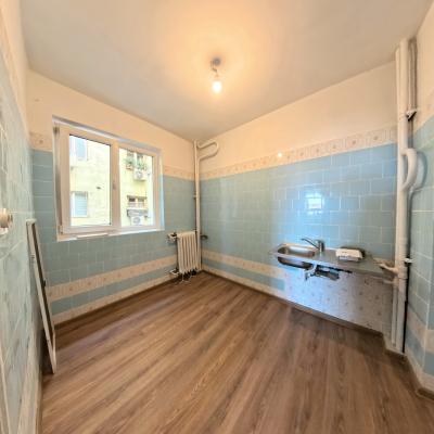 3 Camere - Prelungirea Ghencea - Balcon 9mp