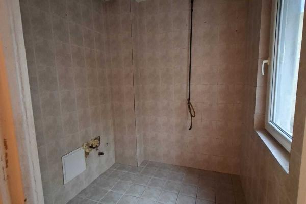Apartament 3 camere | Etaj 2 | Calea Șagului | Boxă | Locație excelentă