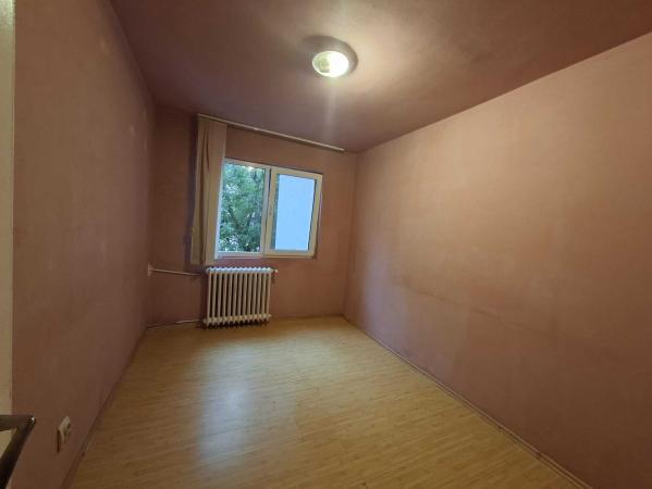 Apartament 3 camere | Etaj 2 | Calea Șagului | Boxă | Locație excelentă