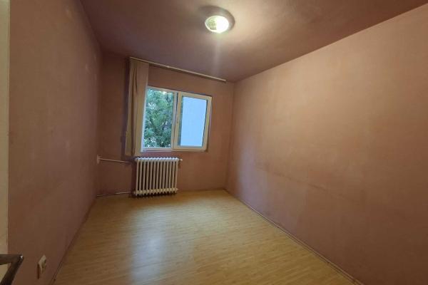 Apartament 3 camere | Etaj 2 | Calea Șagului | Boxă | Locație excelentă