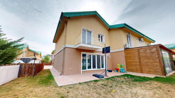 Casă tip M în Cosmopolis - 112mp și teren de 108mp