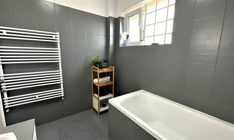 3 camere decomandat|Parc Crângași & dig |centrală|2 AC| 2 bai|renovat