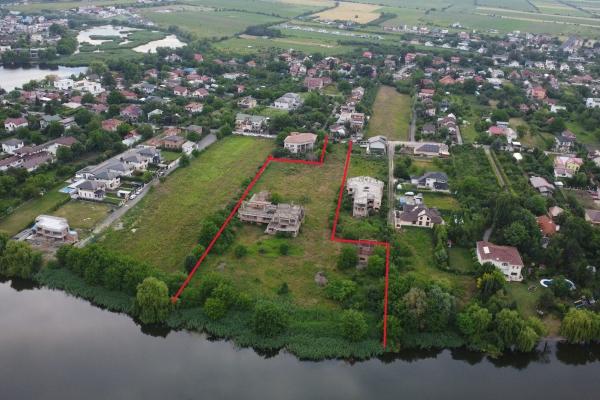 Corbeanca - Teren intravilan cu 88mp deschidere la lac