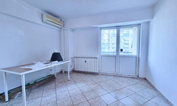 3 camere nemobilate - Unirii - Sfanta Vineri