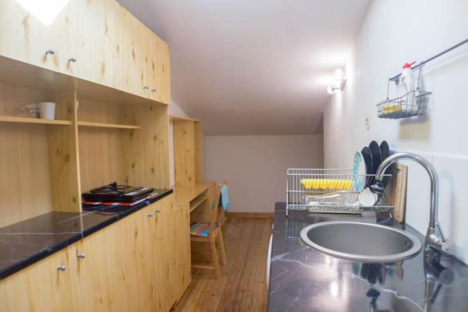 Garsoniera 65mp în vila, Romana – confort, siguranta, pozitie excelenta !