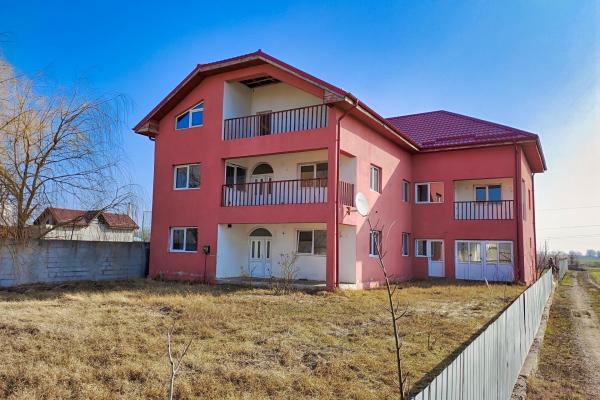 Vila P+1+M - 12 camere - Adunatii Copaceni