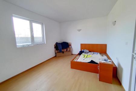 Vila P+1+M - 12 camere - Adunatii Copaceni
