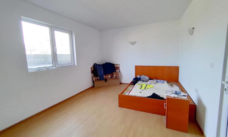 Vila P+1+M - 12 camere - Adunatii Copaceni