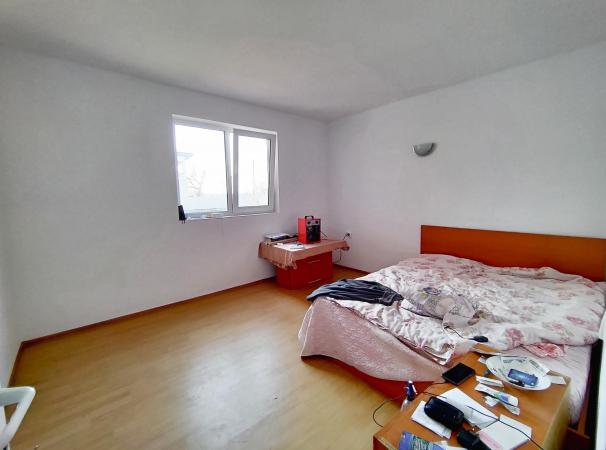 Vila P+1+M - 12 camere - Adunatii Copaceni
