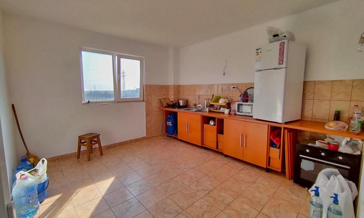 Vila P+1+M - 12 camere - Adunatii Copaceni