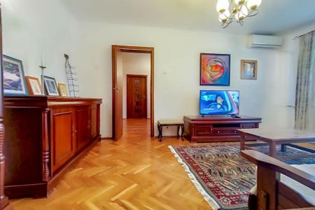 Sos. Berceni vav spital cu loc parcare