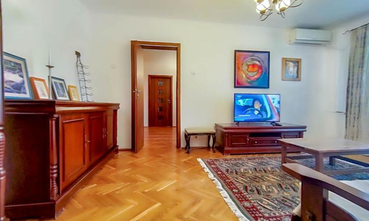 Sos. Berceni vav spital cu loc parcare