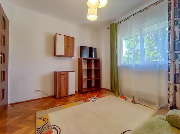 Sos. Berceni vav spital cu loc parcare