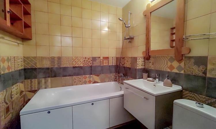 Sos. Berceni vav spital cu loc parcare