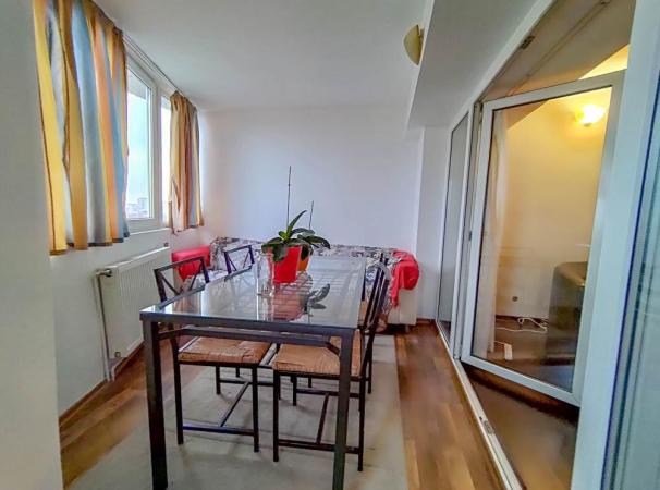 Bd. Unirii - Traian - Otp Bank - garsoniera dubla