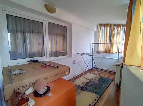Bd. Unirii - Traian - Otp Bank - garsoniera dubla