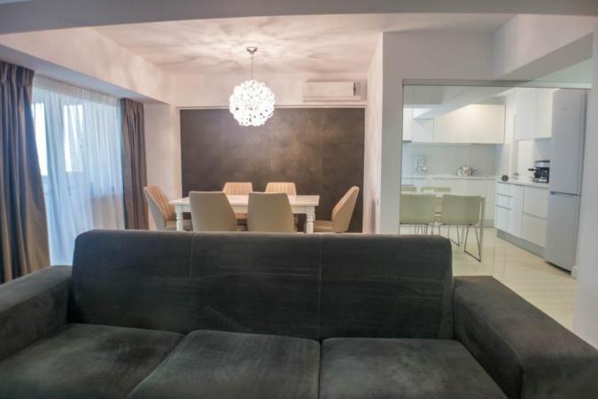 Duplex 4 camere - Bd Unirii - Tribunal - complet mobilat si utilat