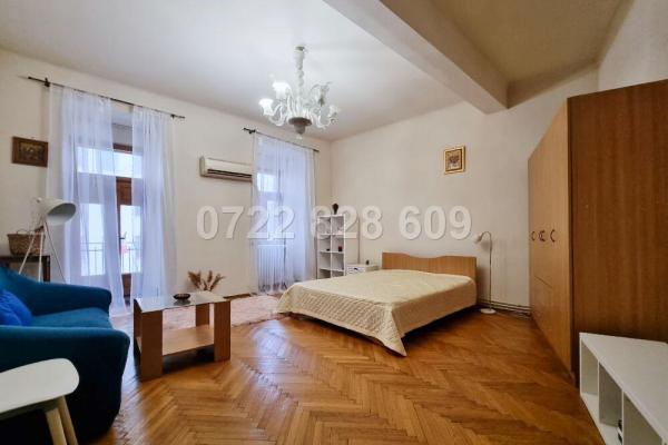 Universitate - Calea Victoriei, 47 mp
