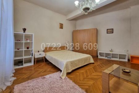 Universitate - Calea Victoriei, 47 mp