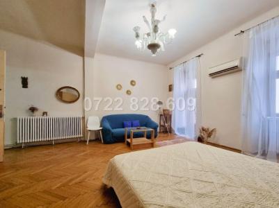 Universitate - Calea Victoriei, 47 mp