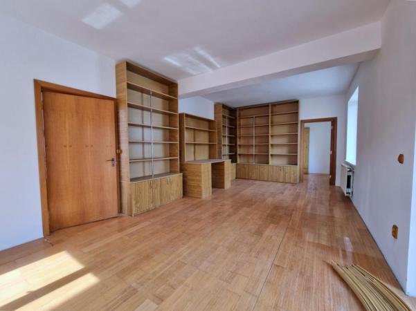 Vila cu Piscina si Garaj D+P+2+M - Titan - Balta Alba