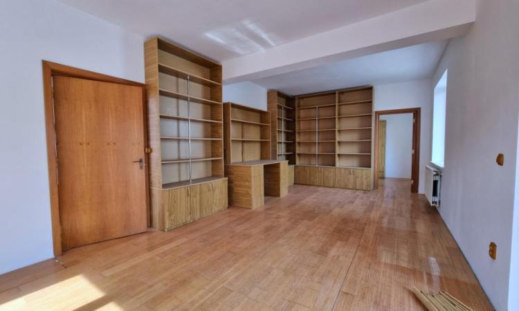 Vila cu Piscina si Garaj D+P+2+M - Titan - Balta Alba