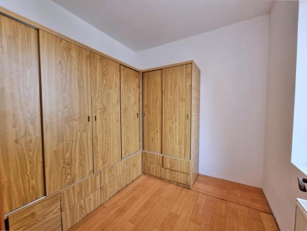 Vila cu Piscina si Garaj D+P+2+M - Titan - Balta Alba