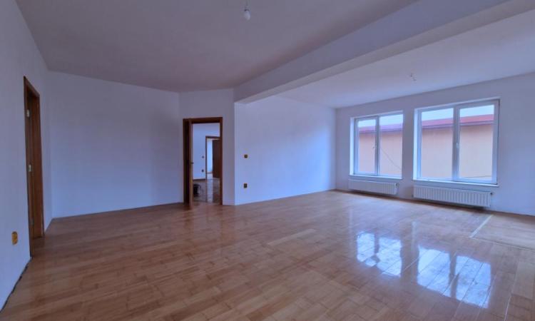 Vila cu Piscina si Garaj D+P+2+M - Titan - Balta Alba