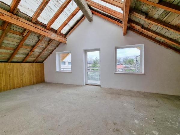 Vila cu Piscina si Garaj D+P+2+M - Titan - Balta Alba