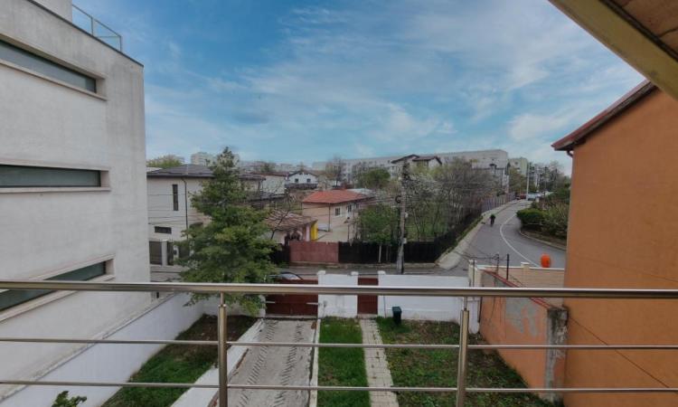 Vila cu Piscina si Garaj D+P+2+M - Titan - Balta Alba