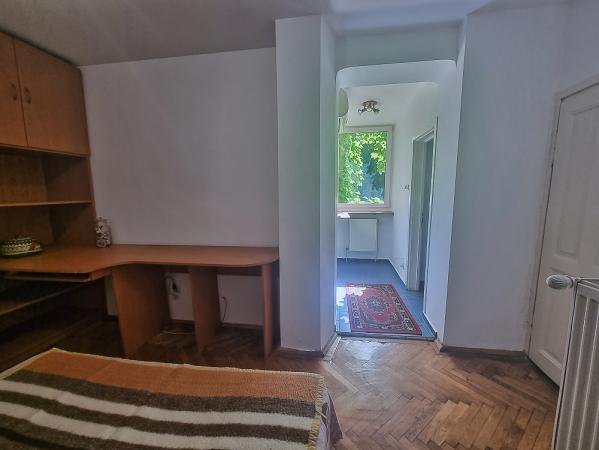 Romana, ASE, Lascar Catargiu