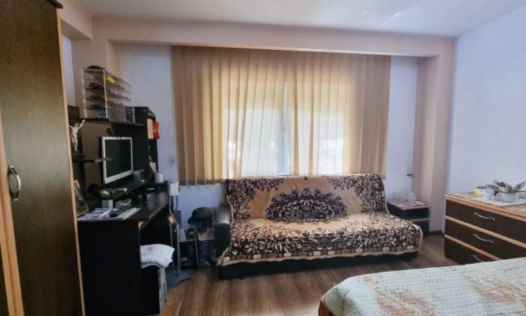 Rahova - Sublocotenent Popa - apartament 2 camere 69 mp