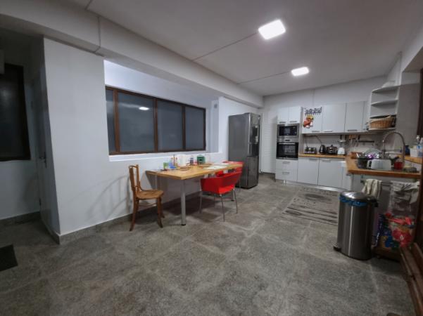 Langa Parcul Cismigiu, duplex 162 mp