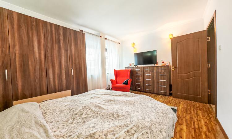 Apartament 2 camere + parcare