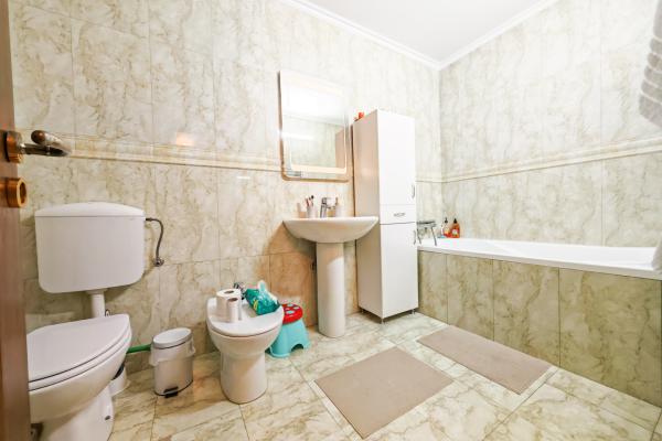 Apartament 2 camere + parcare