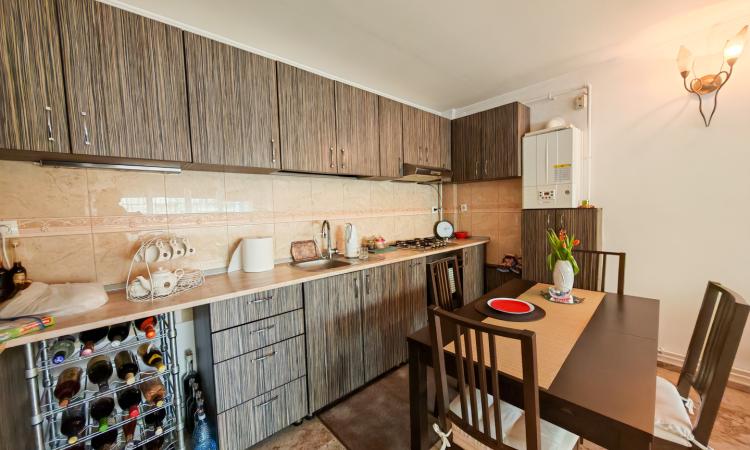 Apartament 2 camere + parcare