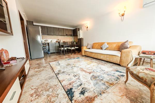 Apartament 2 camere + parcare