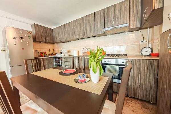 Apartament 2 camere + parcare
