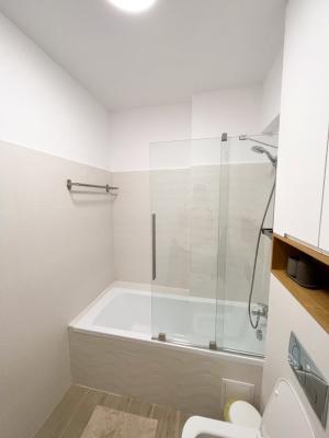 Apartament 2 camere - Lacul Morii - Virtutii - Petrache Poenaru + parcare si boxa