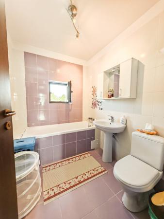 Casa 4 camere si curte generoasa - Ghencea