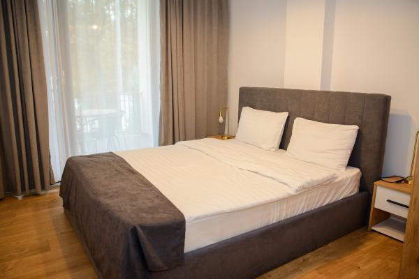 Apartament 3 camere, complet mobilat si utilat, pozitie superba