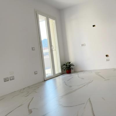 Apartament 3 camere cu gradina | Verona - Italia
