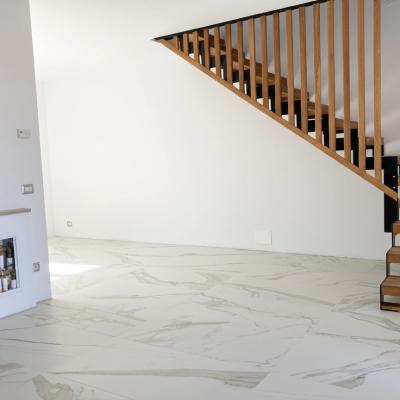 Duplex spatios 5 camere cu 2 bai | Verona - Italia