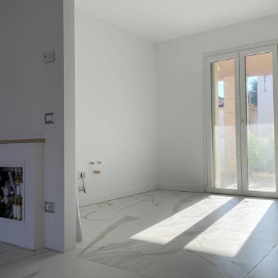 Duplex spatios 5 camere cu 2 bai | Verona - Italia