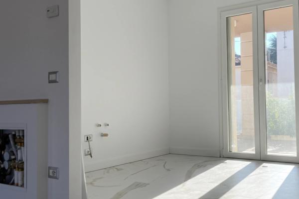 Duplex spatios 5 camere cu 2 bai | Verona - Italia