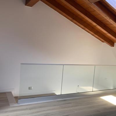 Duplex spatios 5 camere cu 2 bai | Verona - Italia