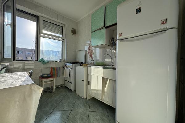 De vanzare - 2 cam decomandat - centrala proprie - 800m Metrou 1 Dec