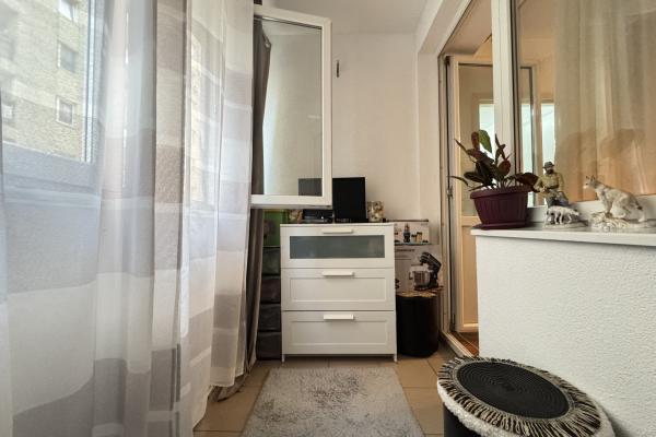 De vanzare-Studio 40mp +boxa +loc de parcare-centrala proprie-Giulesti
