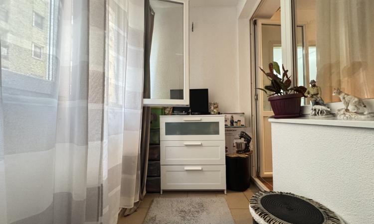 De vanzare-Studio 40mp +boxa +loc de parcare-centrala proprie-Giulesti